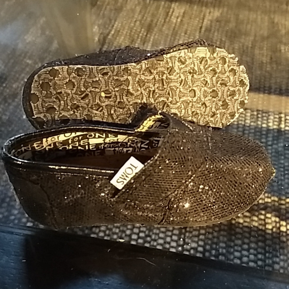 Toms
